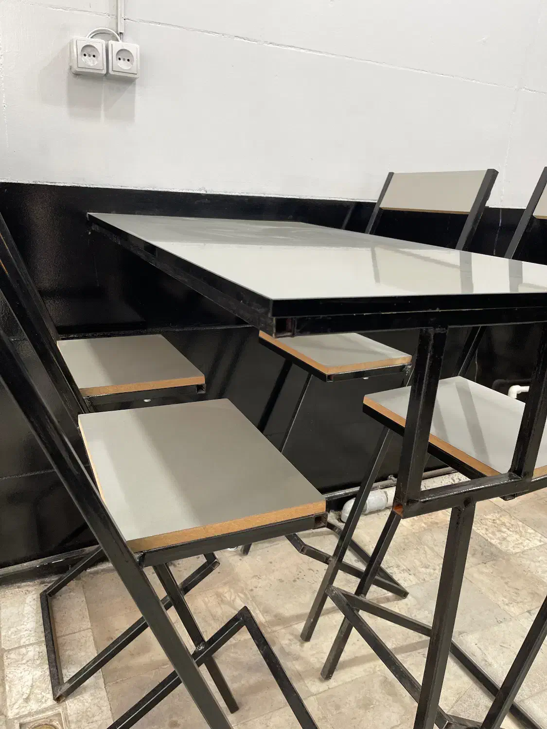 میز و صندلی|کافیشاپ و رستوران|قصرشیرین, |دیوار