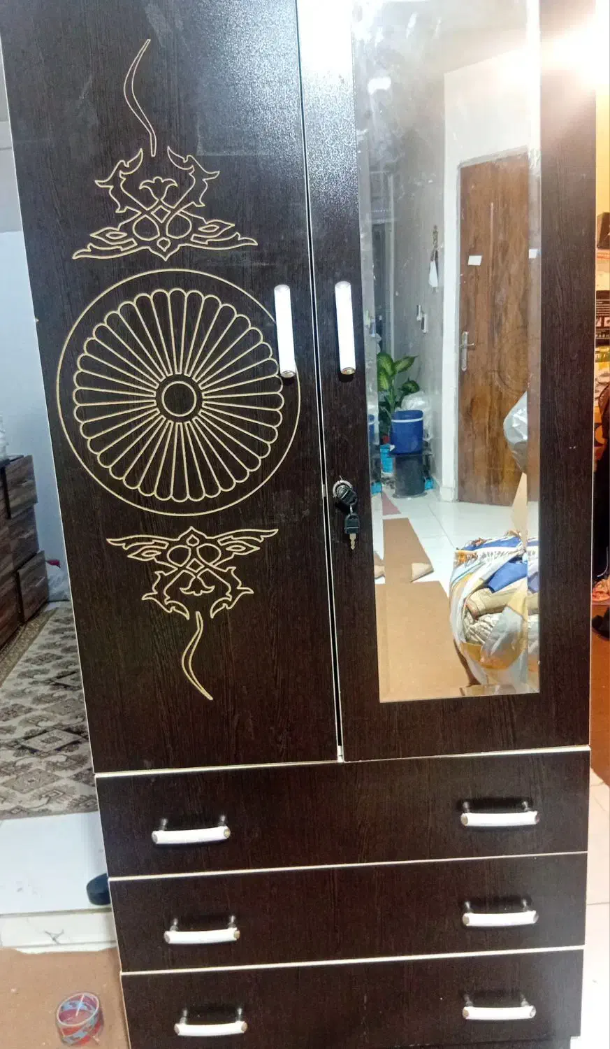 کمدودراور|جاکفشی، کمد، دراور|قدس, شهرقدس|دیوار