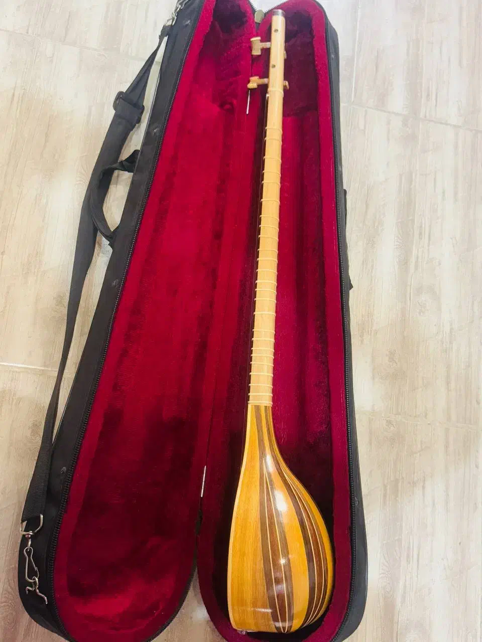 سه‌تار|سازهای سنتی|بوکان, |دیوار