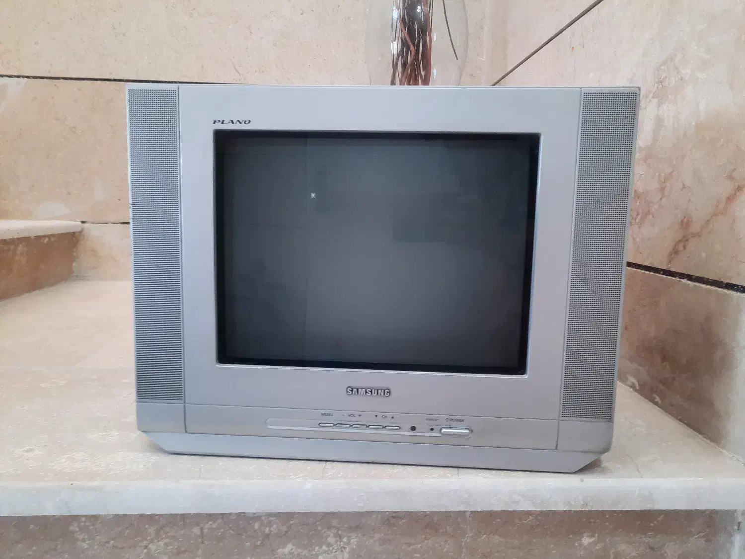 تلویزیون ۱۴ اینچ سامسونگ|تلویزیون و پروژکتور|اراک, |دیوار