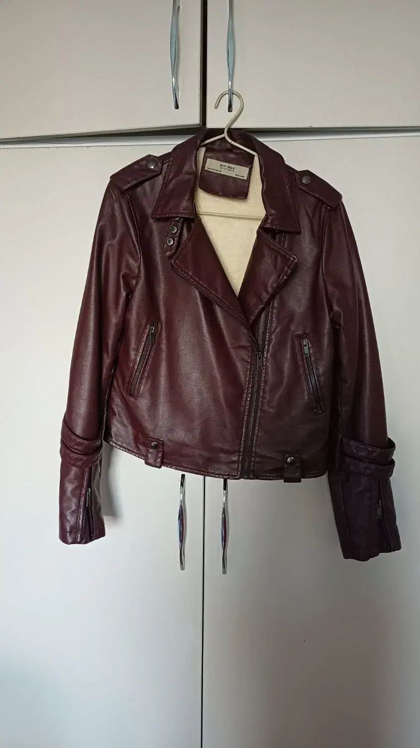 کت چرم رنگ عنابی درحدنو سایز۴۲|لباس|رشت, خمیران زاهدان|دیوار