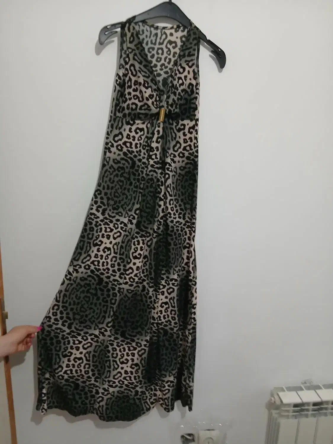 ساحلی مجلسی|لباس|مسجد سلیمان, |دیوار