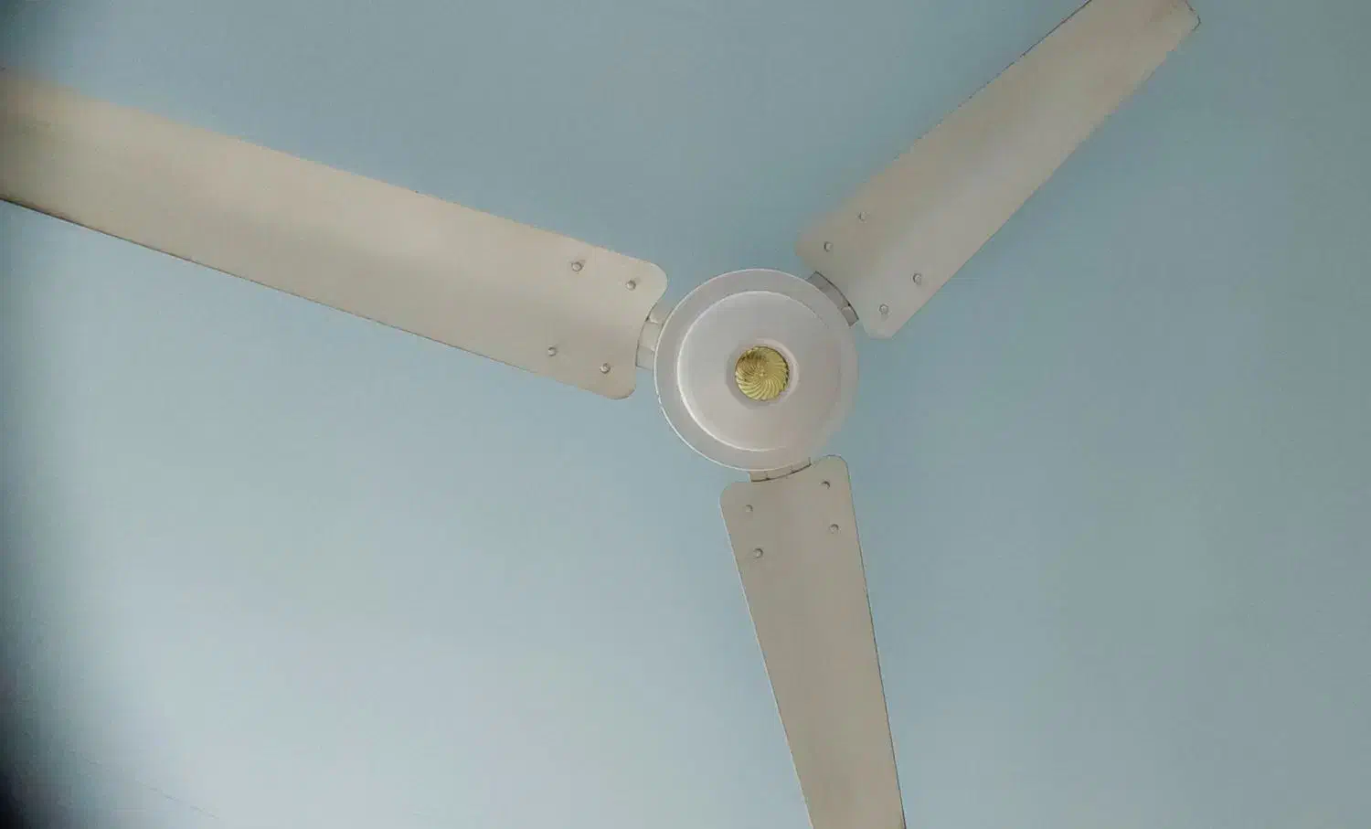 پنکه سقفی مارک سانی در حد نو کاملا سالم|پنکه و تصفیه‌کنندهٔ هوا|گرگان, |دیوار