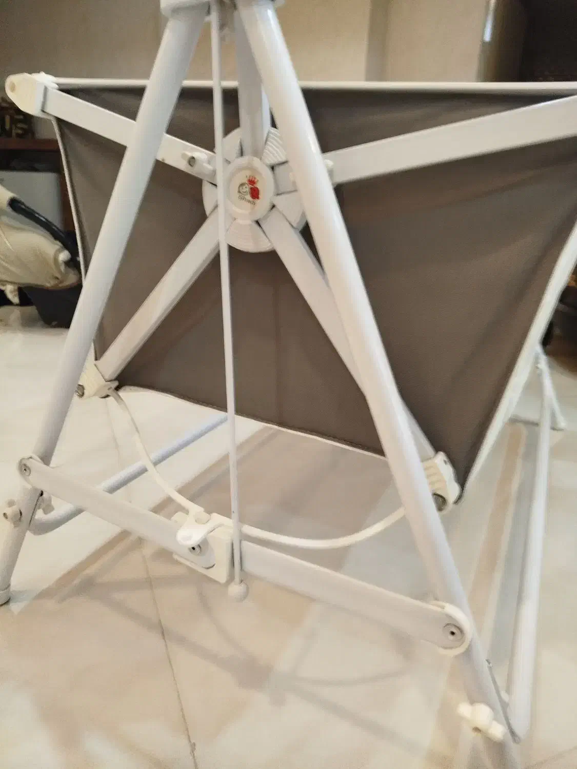 گهواره برند شادی ،محکم نو وسالم سالم|تخت و صندلی بچه|نیشابور, شهرک فرهنگیان|دیوار