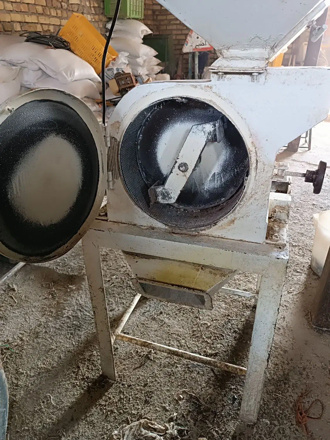 آسیاب ۳فاز نو|ماشین‌آلات صنعتی|تاکستان, |دیوار