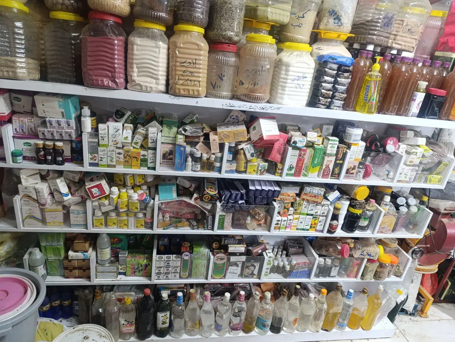 شلف وسط ام دی اف،طبقه ام دی اف با صفحه جلو فلکسی|کتابخانه، شلف، قفسه‌های دیواری|شیراز, سیاه سنگ|دیوار