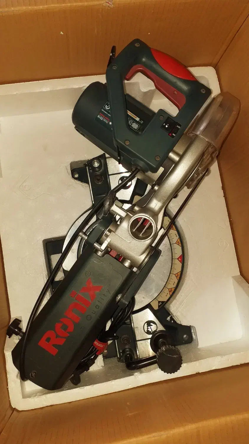 اره فارسی بر رو میزی|ابزارآلات|قائمشهر, |دیوار