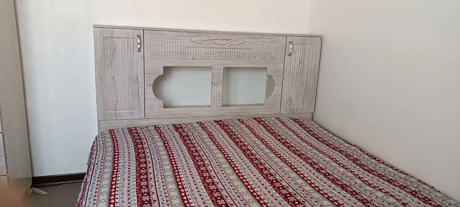 تخت خواب درحد نو|تخت و سرویس خواب|زاهدان, |دیوار