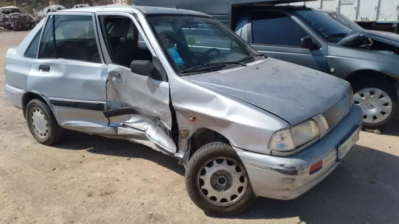 تصادفی|خودرو سواری و وانت|نائین, |دیوار