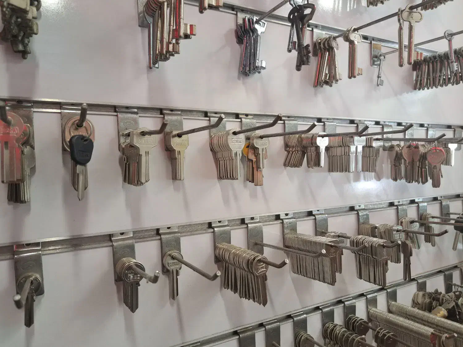 قفل سازی کلیدسازی شبانه روزی مشهد|خدمات پیشه و مهارت|مشهد, امامیه (شهرک غرب)|دیوار