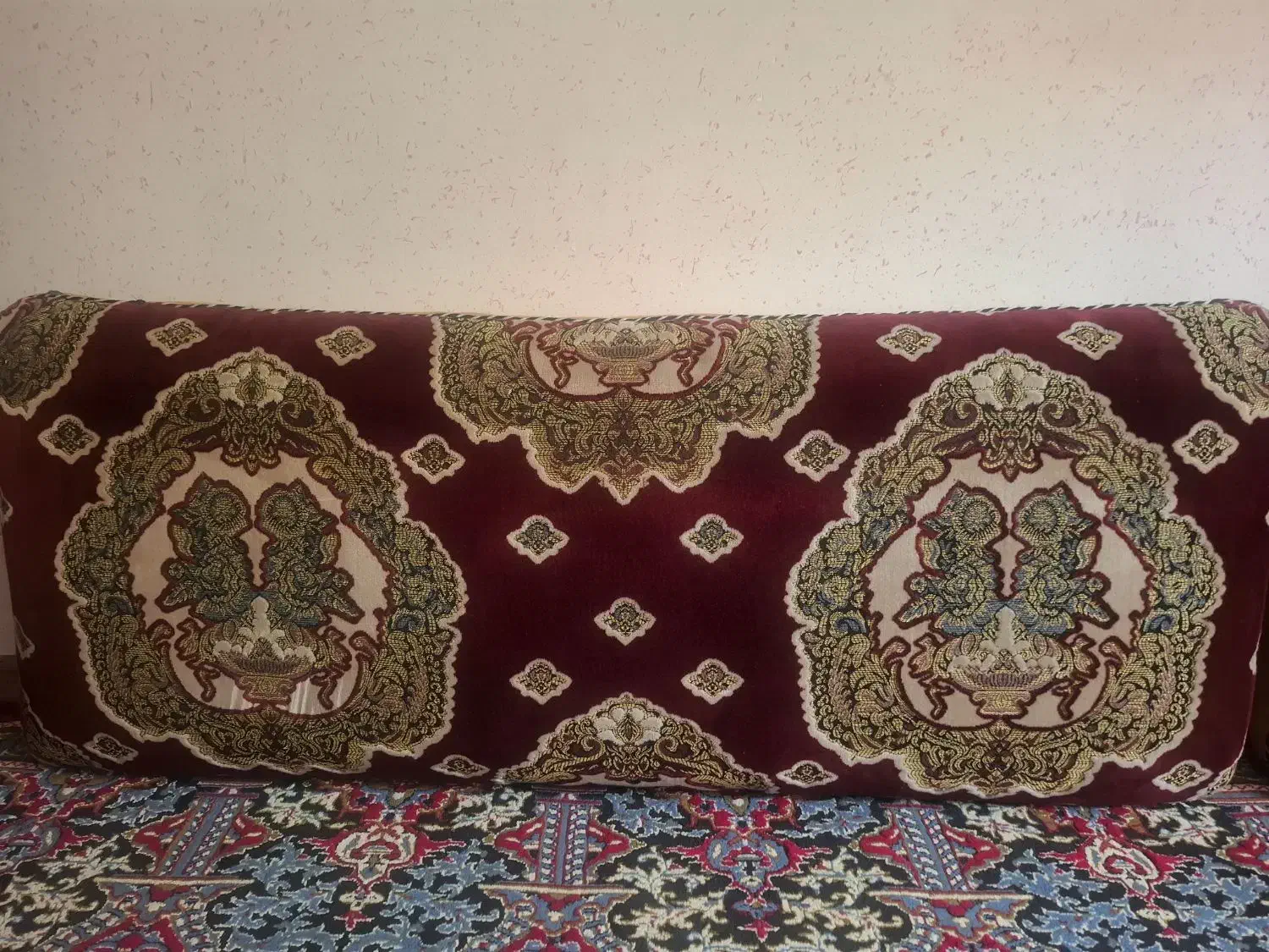 پشتی|پشتی|اندیشه, اندیشه فاز ۲|دیوار