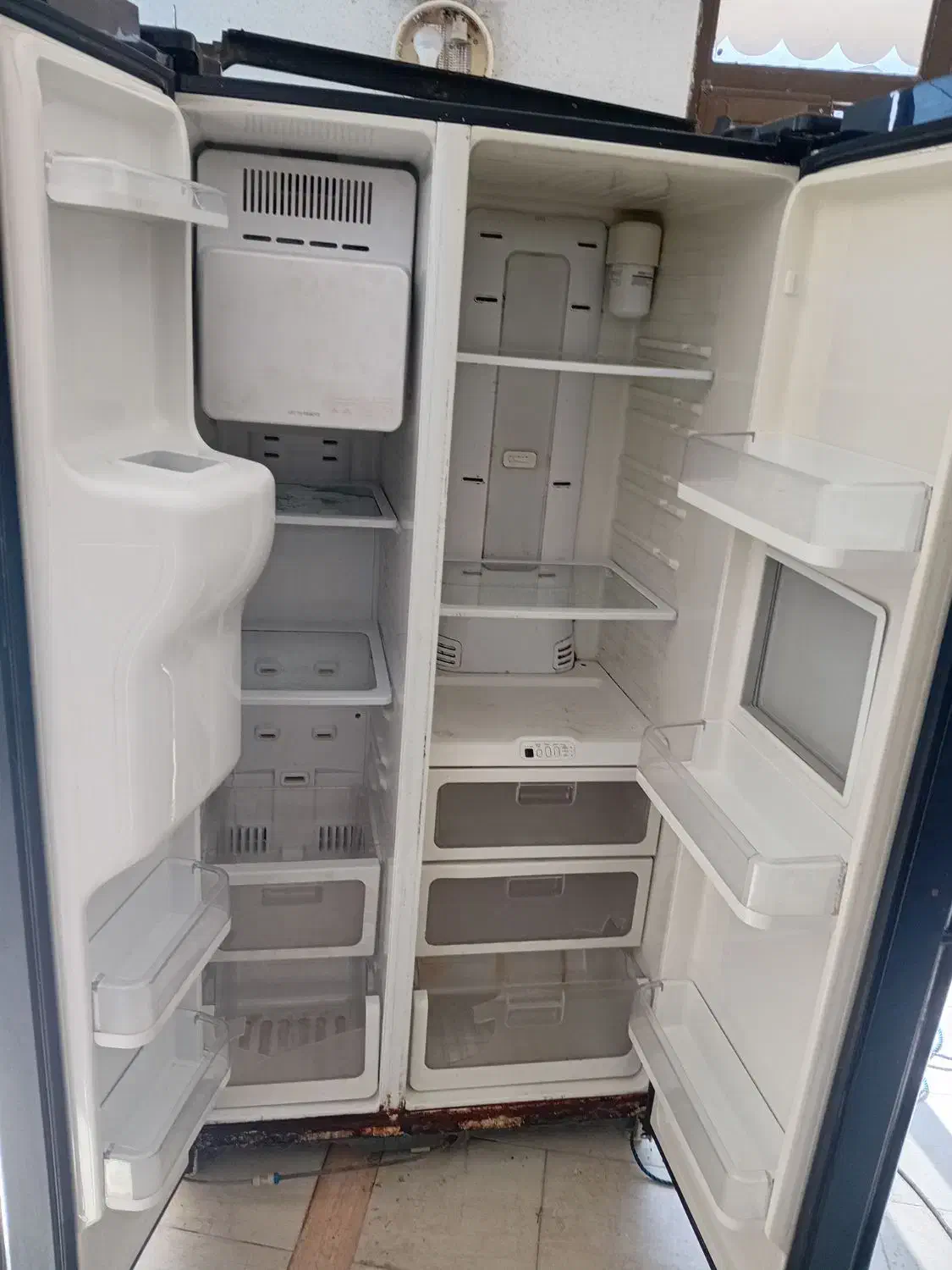 لباسشوی ویخچال دو در سالم|ماشین لباسشویی و خشک‌کن لباس|بندر انزلی, لیچارگی حسن رود|دیوار