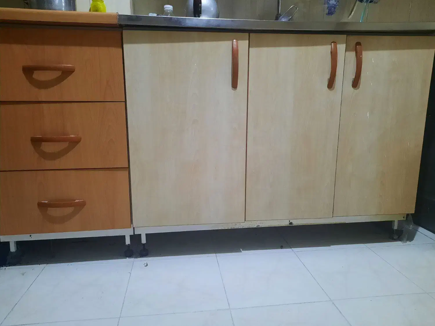 کابینت دست دوم با هود و سینک|مصالح و تجهیزات ساختمان|اصفهان, گلستان|دیوار