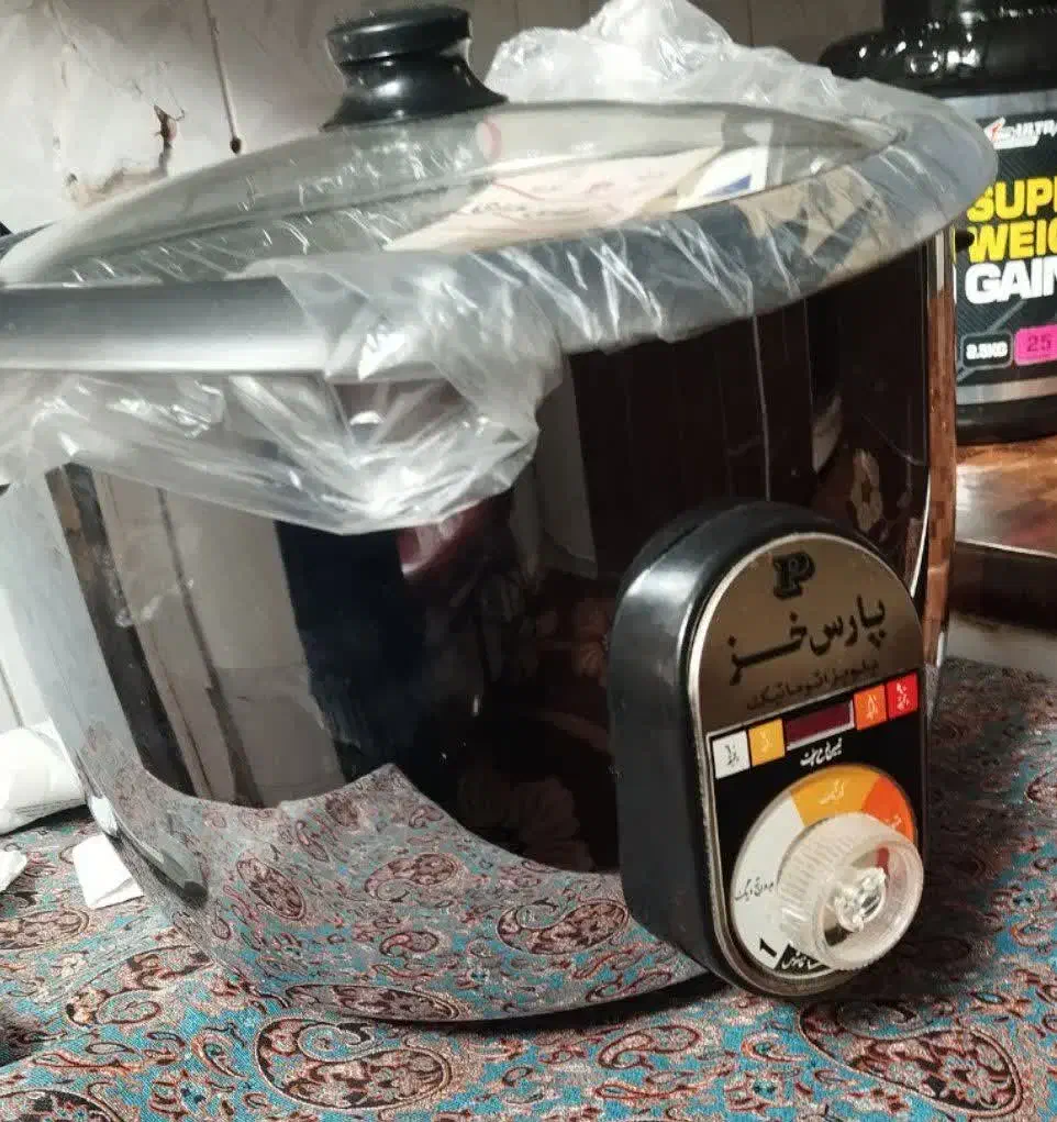 دیگ بخار وپلوپز|ظروف پخت‌وپز|یزد, |دیوار