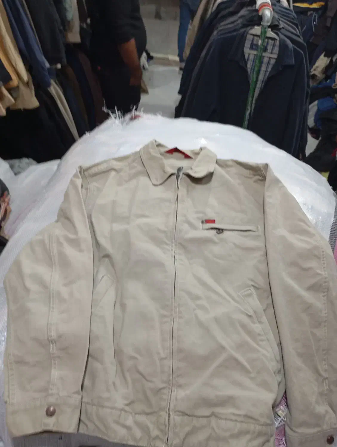 انواع کاپشن و کت وارداتی بدون مشابه|لباس|مشهد, نیزه|دیوار