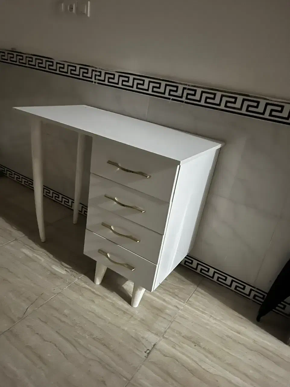 میز|میز تحریر و کامپیوتر|بوکان, |دیوار