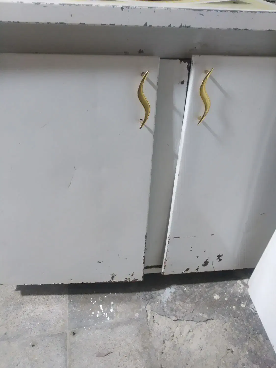 کابینت دسته دوم|مصالح و تجهیزات ساختمان|کنارک, |دیوار