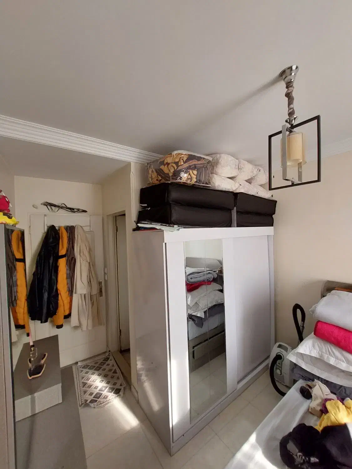 ۵۳ متر یک خواب پاسدار گمنام و آهنگ