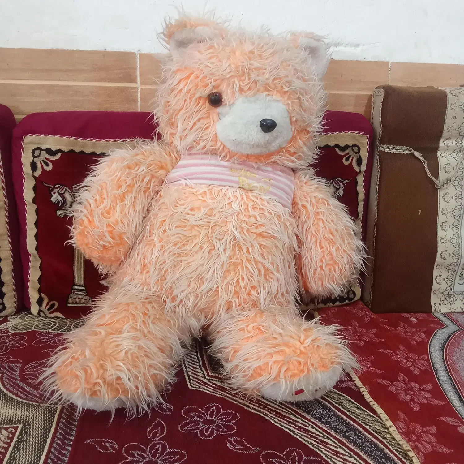 عروسک|اسباب‌بازی بچه|بانش, |دیوار
