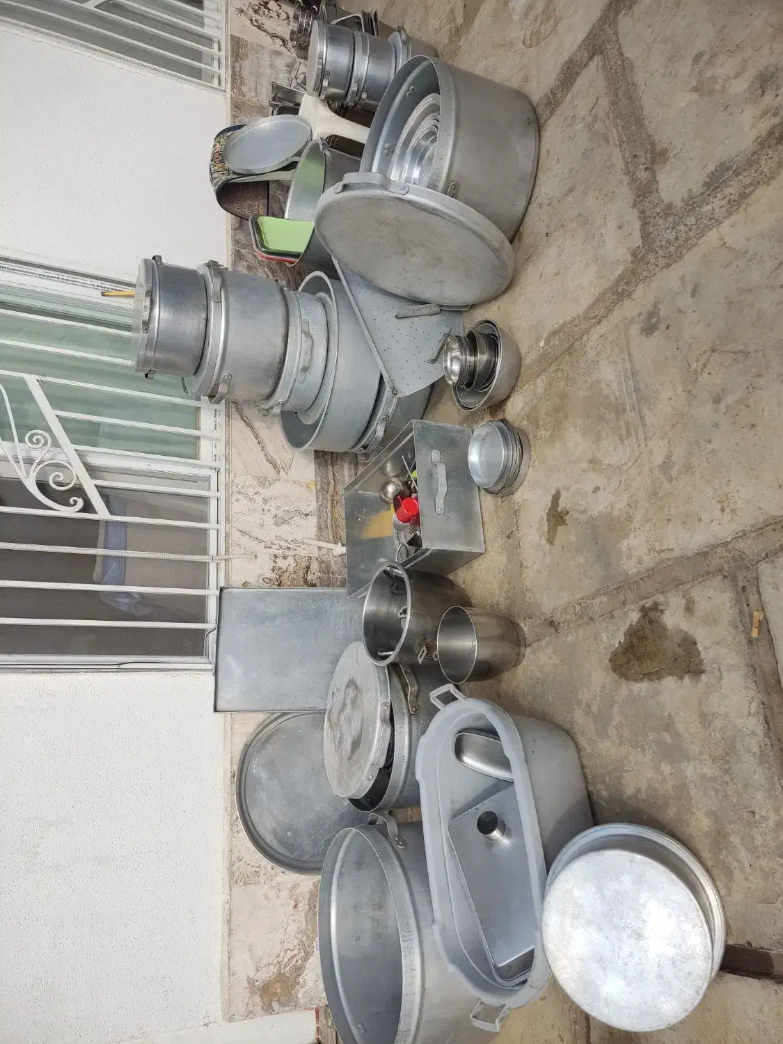 دیگ و قابلمه الومینیوم|ظروف پخت‌وپز|رشت, لاکان شهر|دیوار