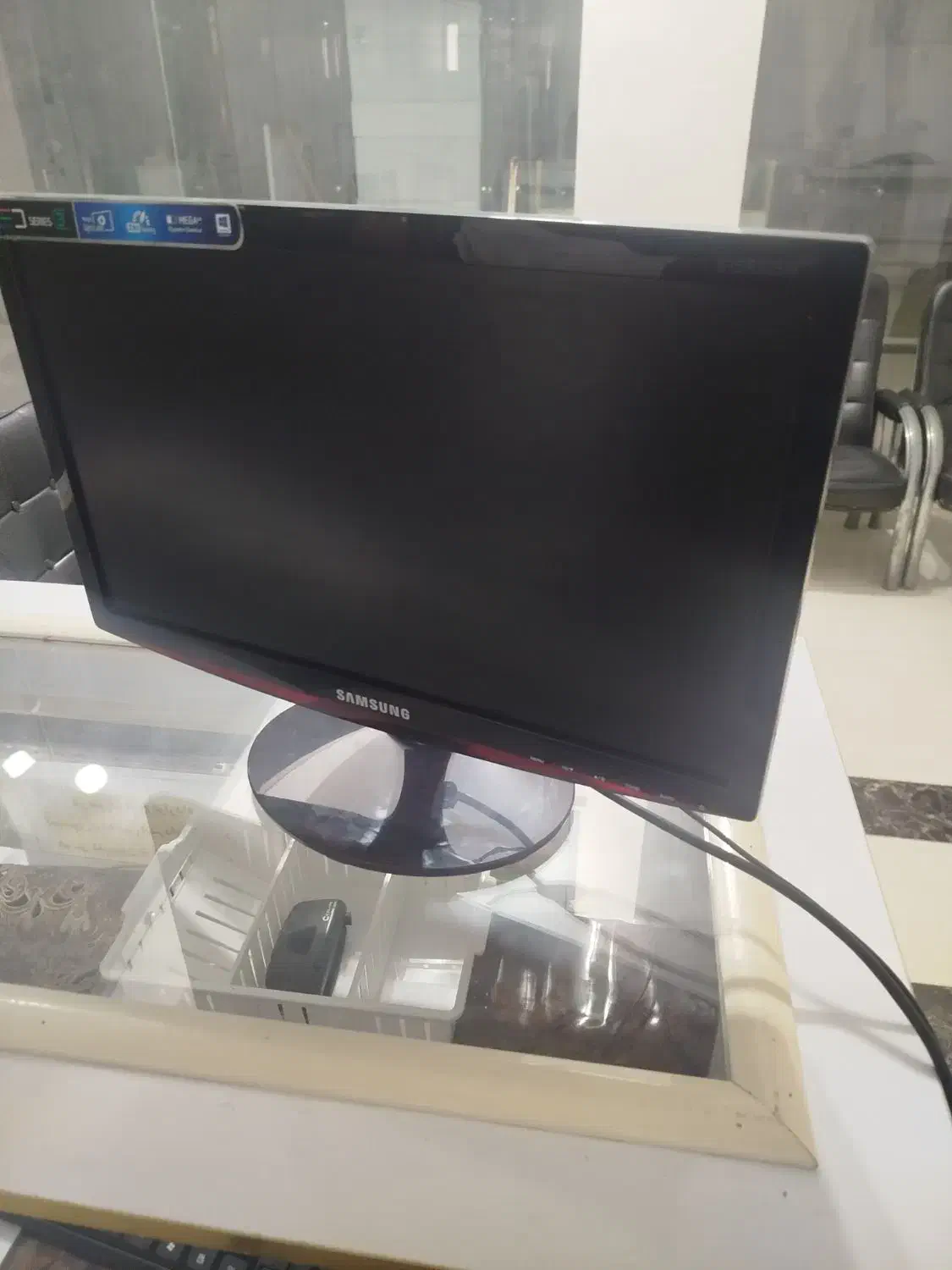 میز مدیریت و ویترین و کامپیوتر|فروشگاه و مغازه|فولادشهر, مسکن مهر فولادشهر|دیوار