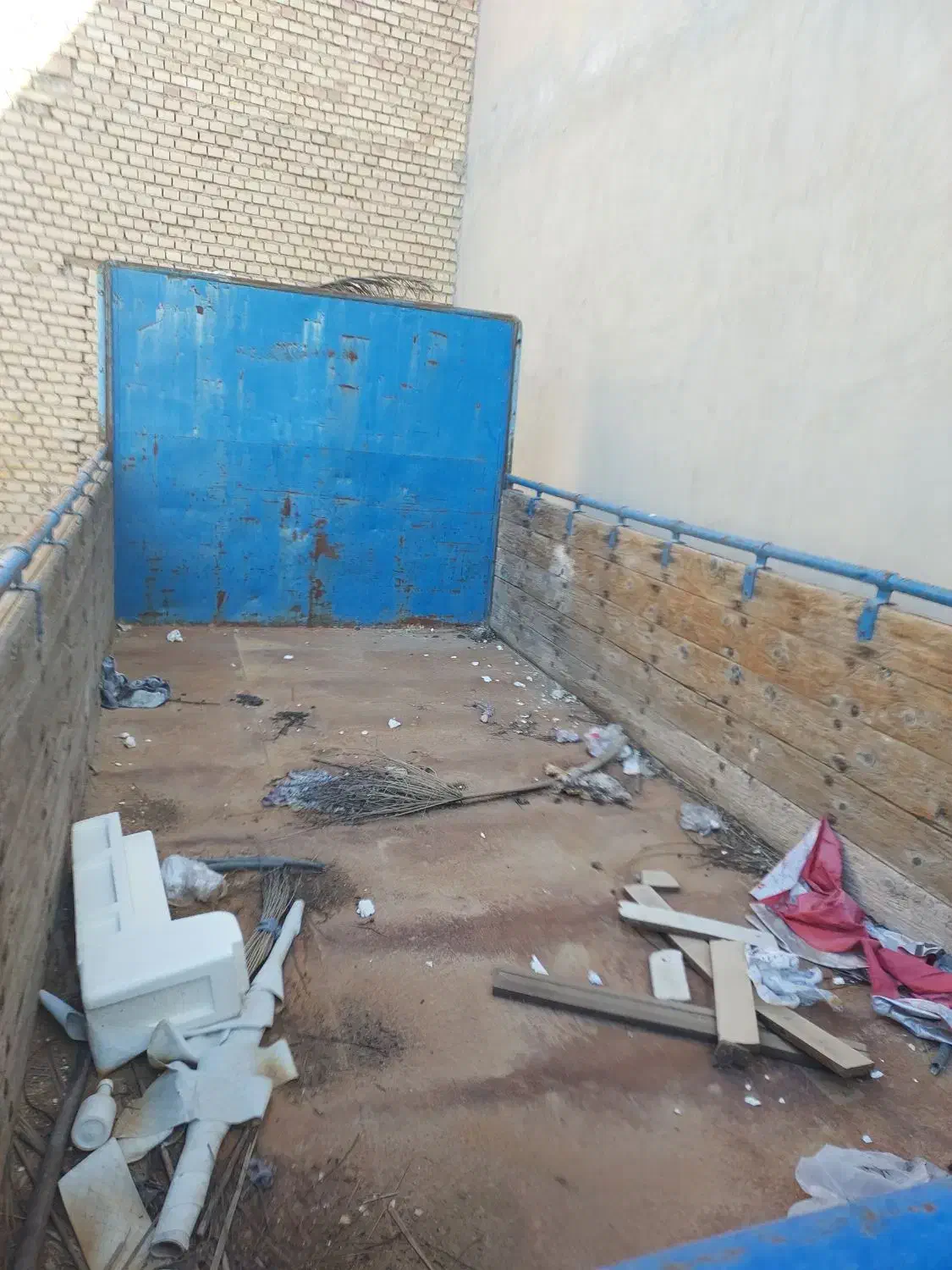 اتاق ایسوزو|خودرو سنگین|بهبهان, |دیوار