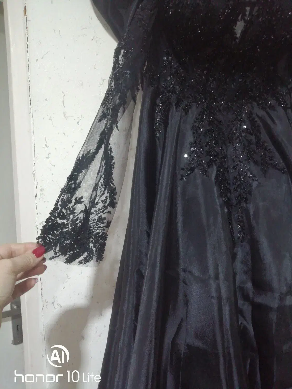 لباس مجلسی|لباس|تبریز, |دیوار