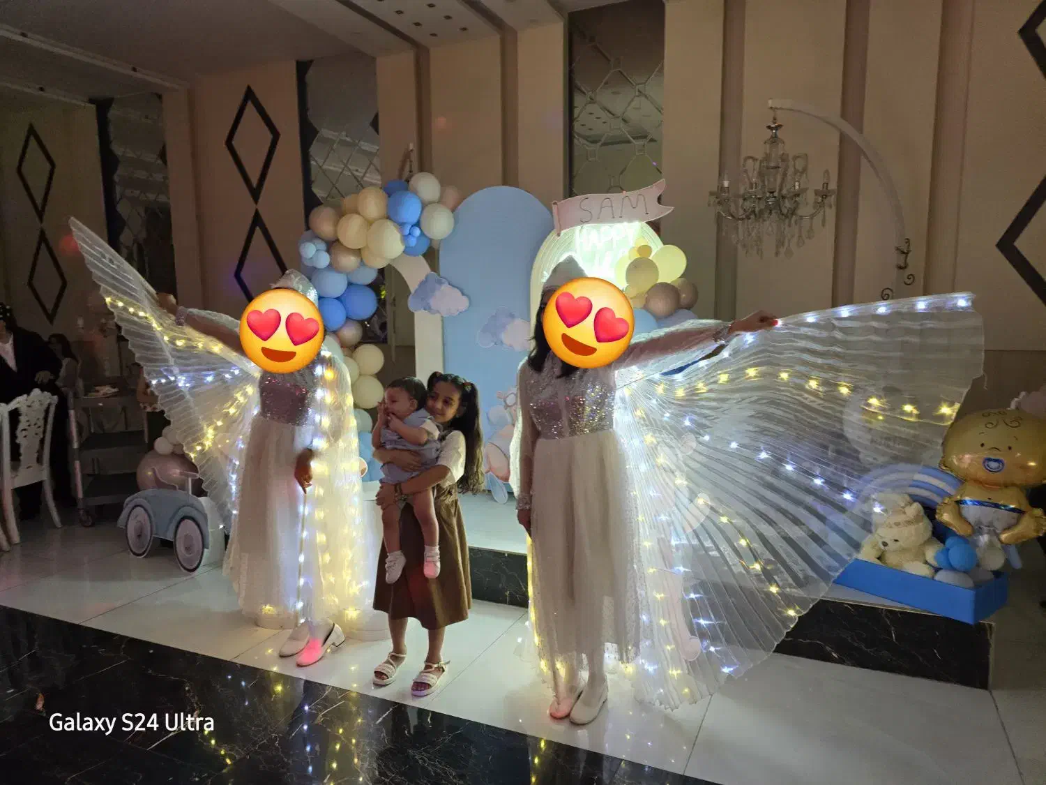 فروش ویژه بال فرشته نورانی به همراه لباس|خدمات پذیرایی، مراسم|فردیس, شهرک هفده شهریور|دیوار