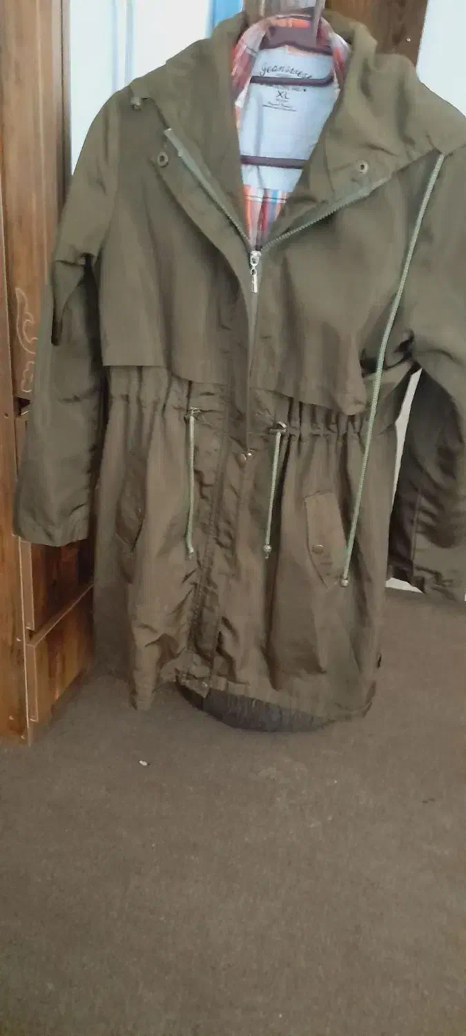 بارونی در حد نو|لباس|گنبد کاووس, |دیوار