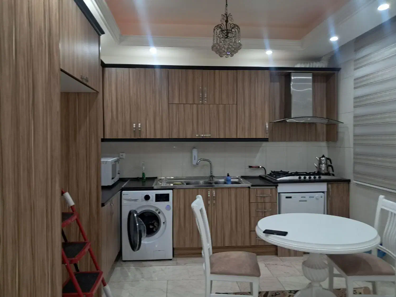 کابینت ام دی اف درحدنو تمیز همراه باهودسینک آبچکان|مصالح و تجهیزات ساختمان|زنجان, |دیوار