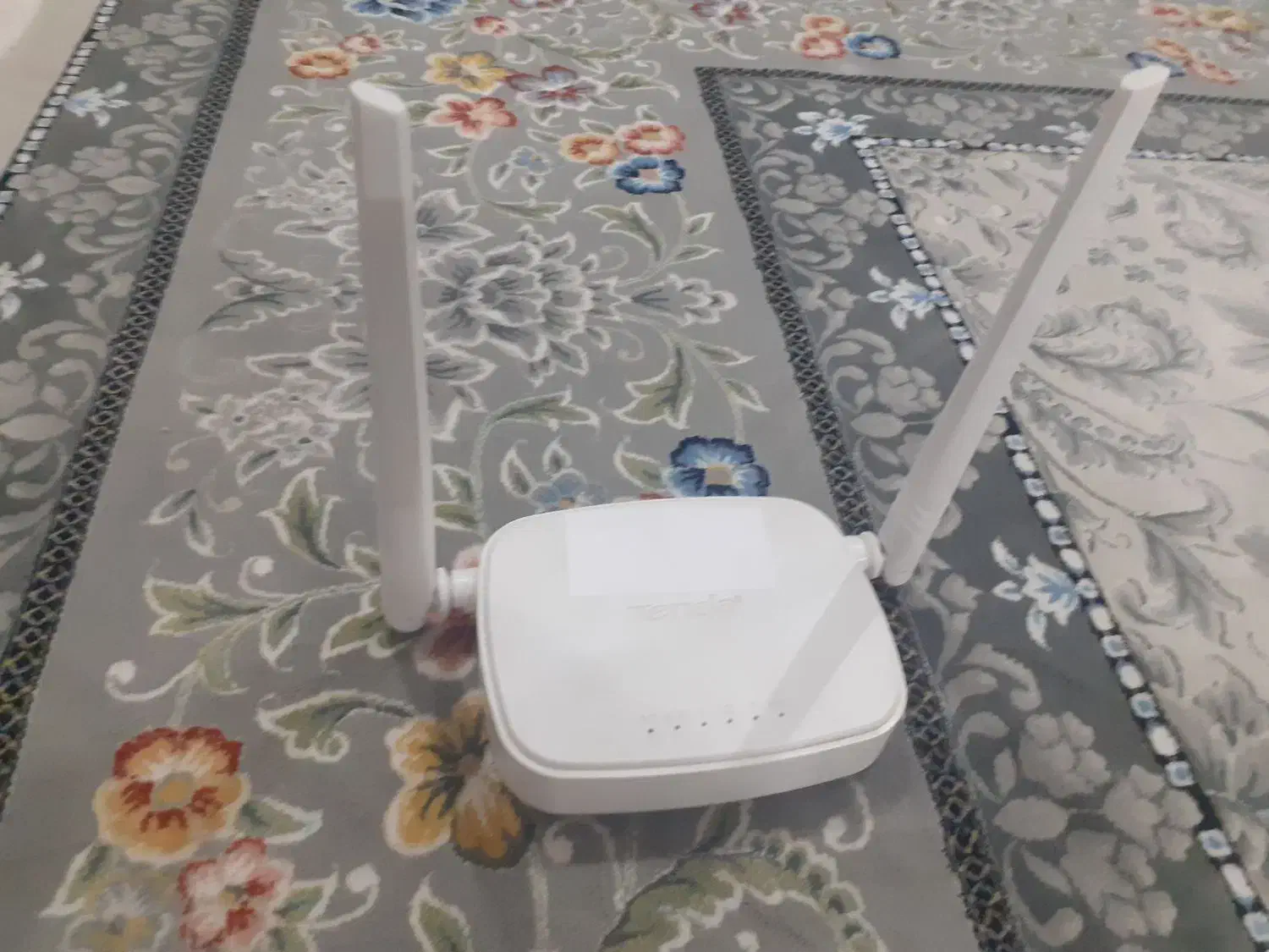 روتر برای افزایش برد وای فای|مودم و تجهیزات شبکه|همدان, |دیوار