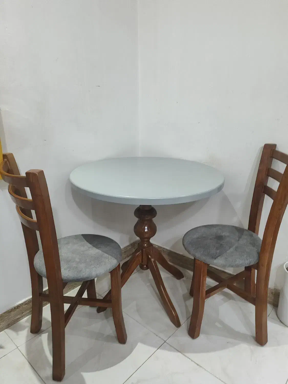 میز غذاخوری 2نفرع|میز و صندلی غذاخوری|رشت, حمیدیان|دیوار