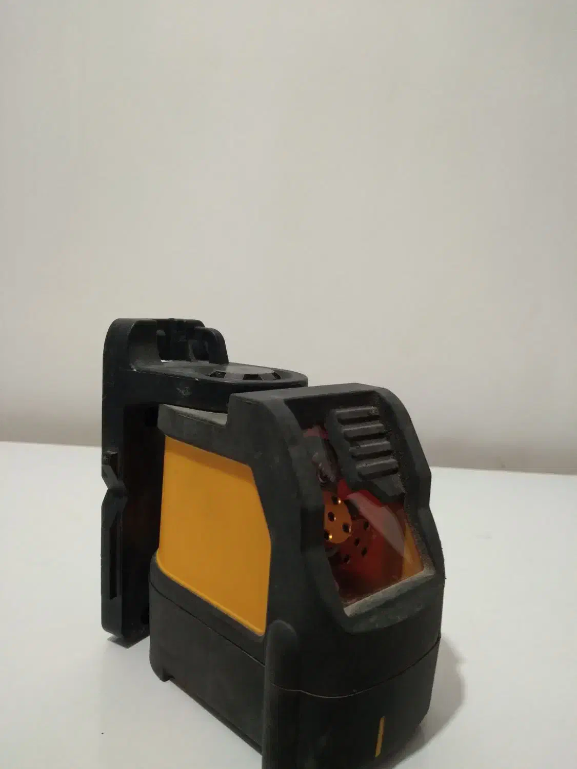 ترازلیزری ۱۸۰ دیوالت نورسبز|ابزارآلات|میاندوآب, |دیوار