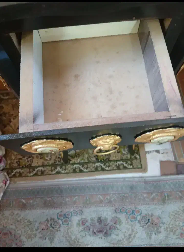 قیمت 500|میز تلفن|لاهیجان, فیاض|دیوار