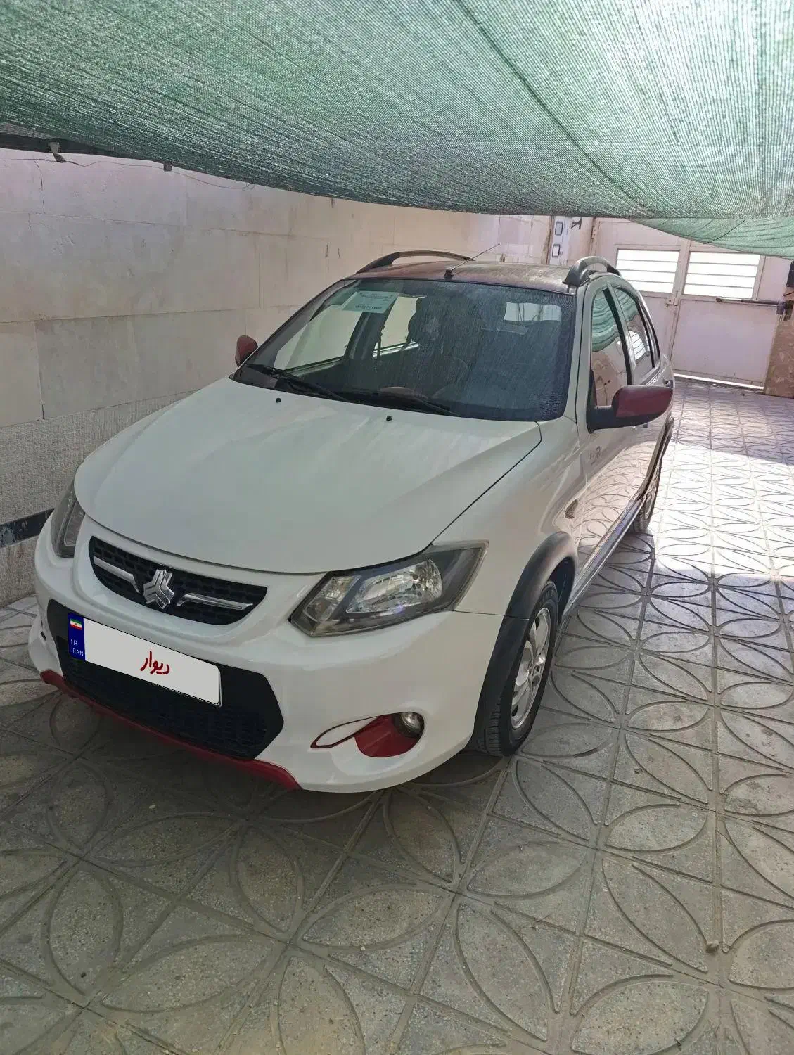 کویک آر سفید قرمز|خودرو سواری و وانت|شیراز, شهرک گلستان|دیوار