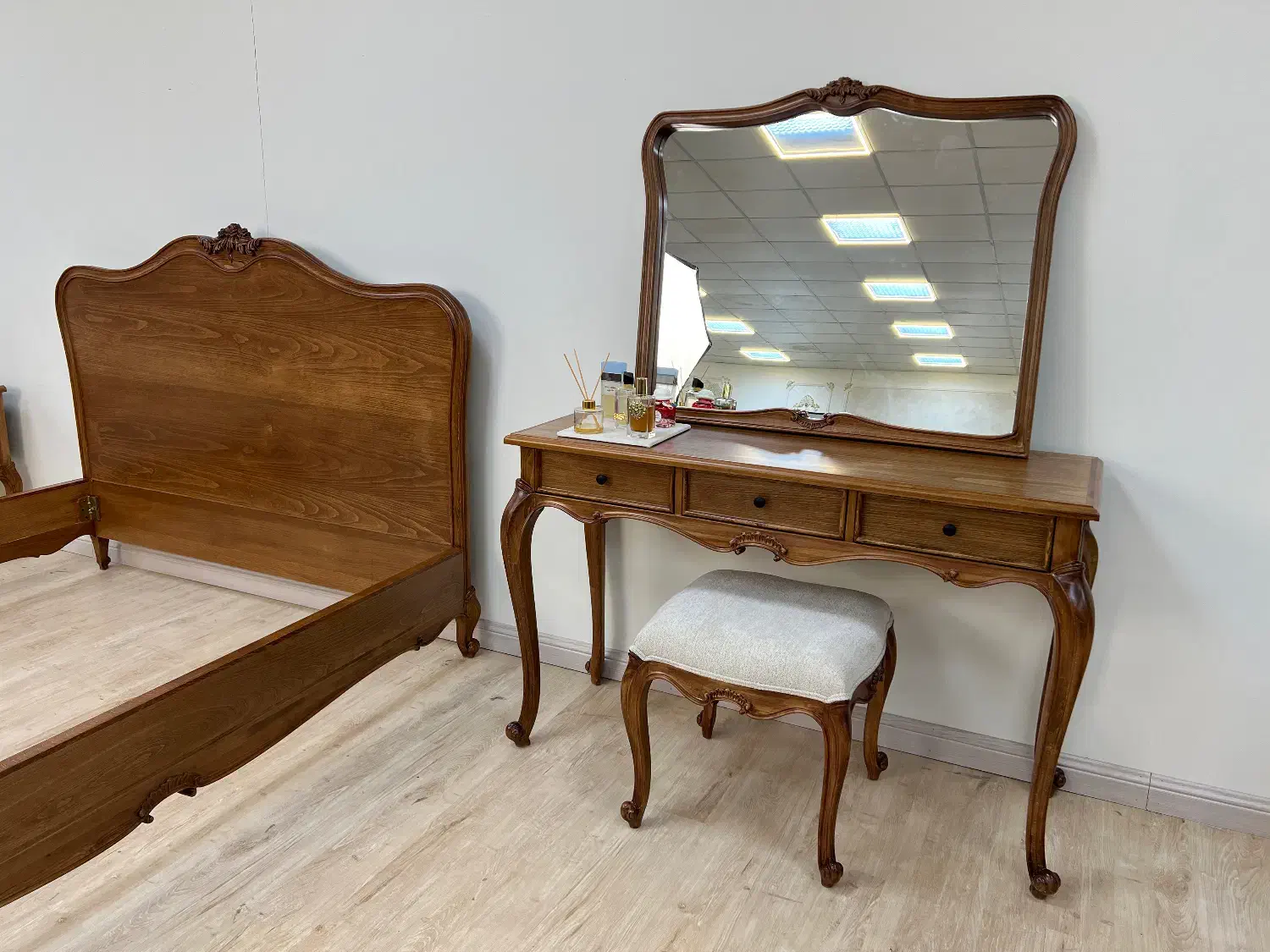 زیرکارچی رنگکاری و کارگر ساده|استخدام صنعتی، فنی، مهندسی|جاجرود, |دیوار