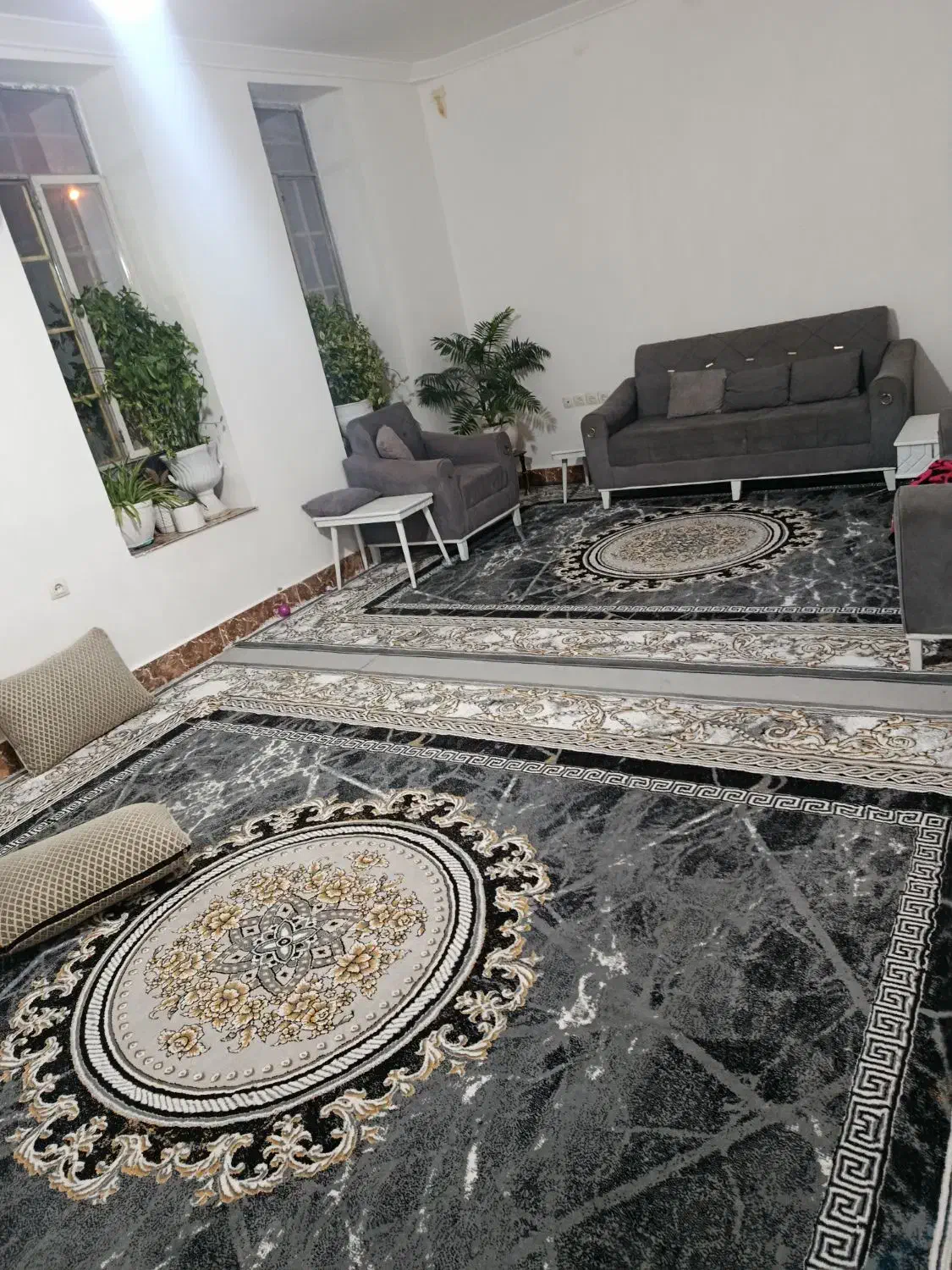 معاوضه با فروش فرش رنگ طوسی نونو|فرش|یاسوج, |دیوار