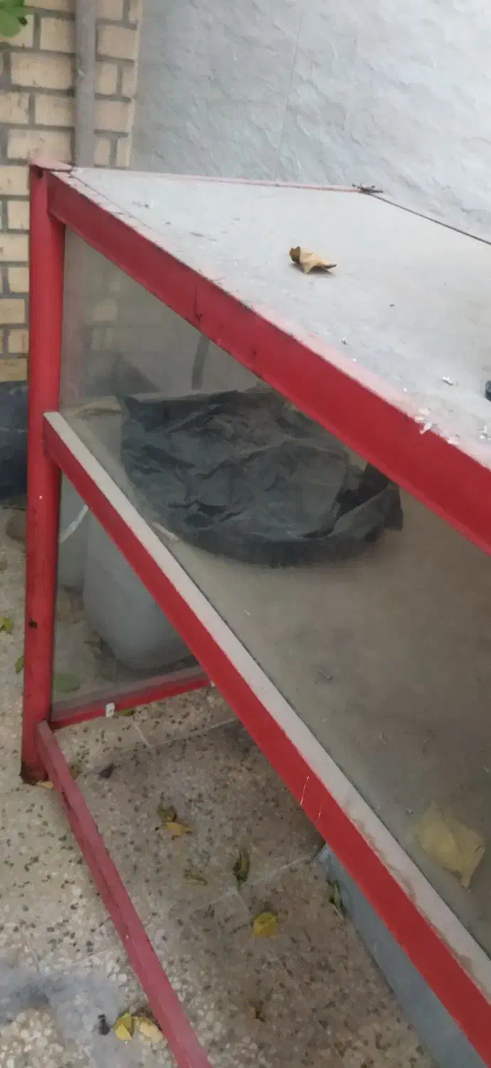 ویترین عرض ۲متری تمام شیشه|فروشگاه و مغازه|بهبهان, |دیوار