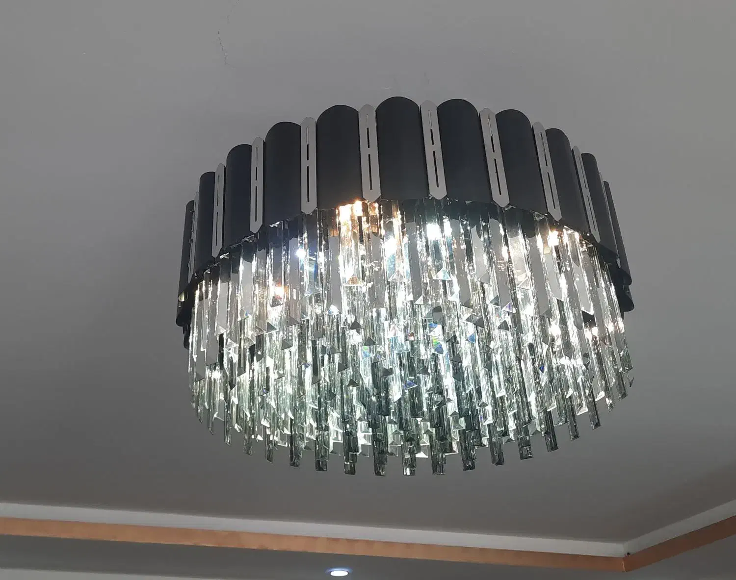 نصب لوستر،نصب هالوژن و نورمخفی،نصب آنتن،رفع اتصالی|خدمات پیشه و مهارت|شاهین‌شهر, عطار|دیوار