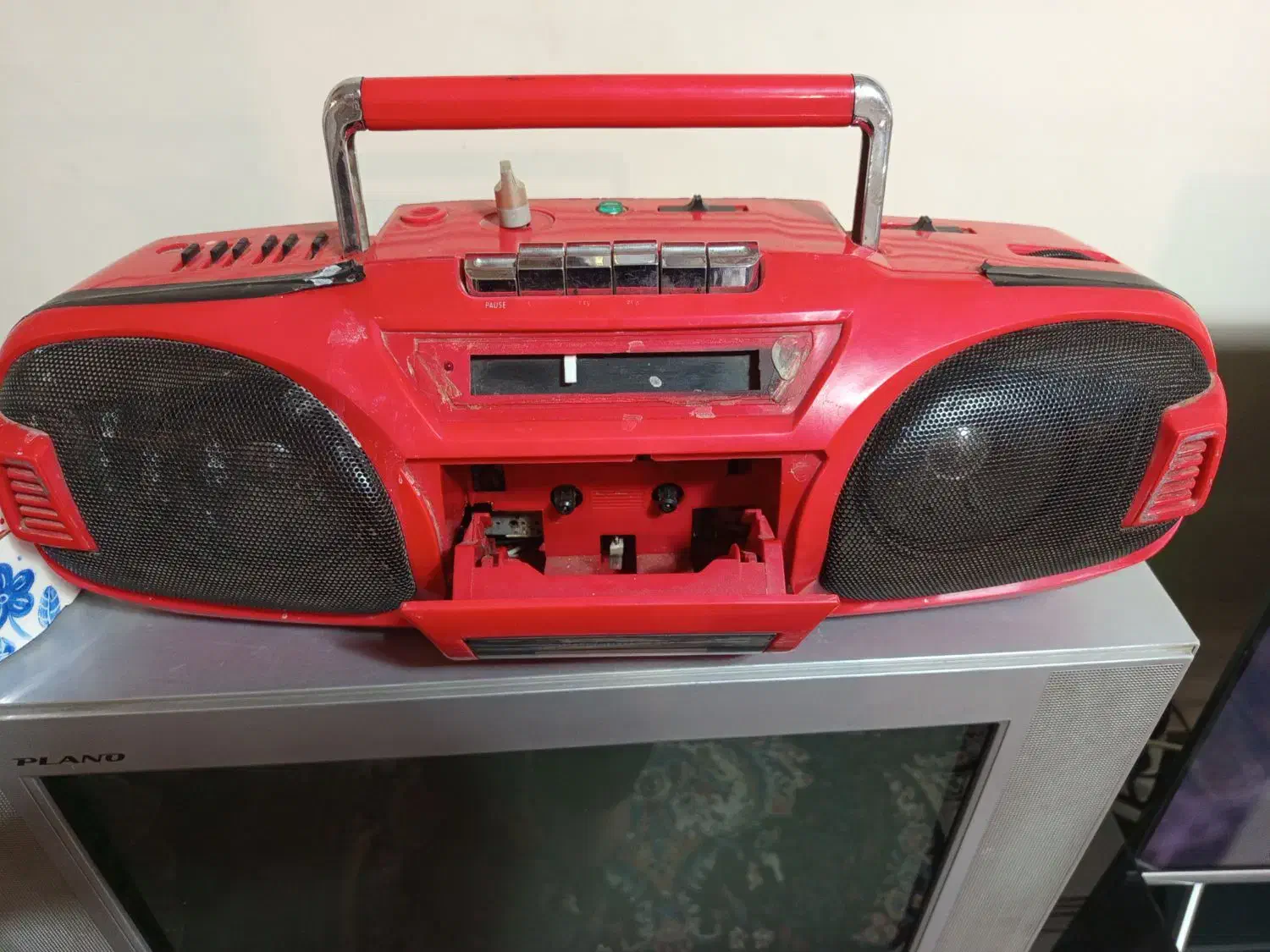 وسایل های برقی یخچال تلویزیون رادیو|سایر لوازم برقی|اهر, |دیوار