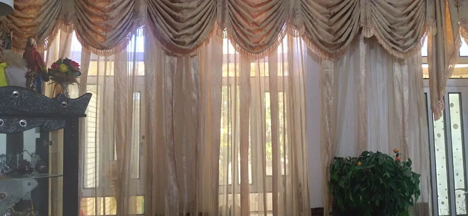 پرده ودال بر|پرده، رانر، رومیزی|فلارد, |دیوار