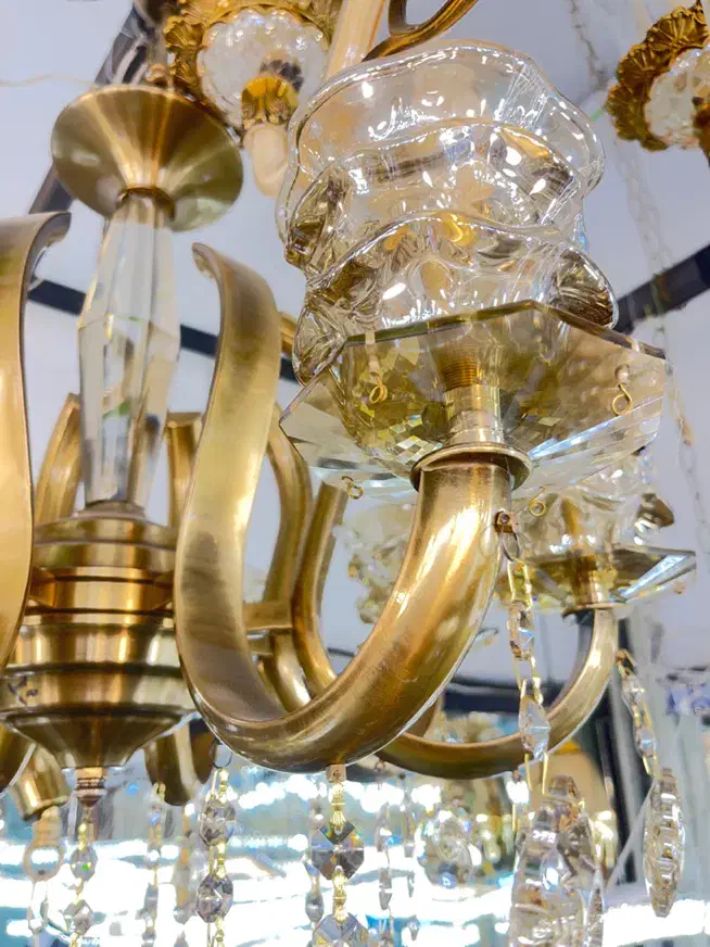 لوستر برنجی ۸ شاخه نو ارزون|لوستر و چراغ آویز|مشهد, سناباد|دیوار