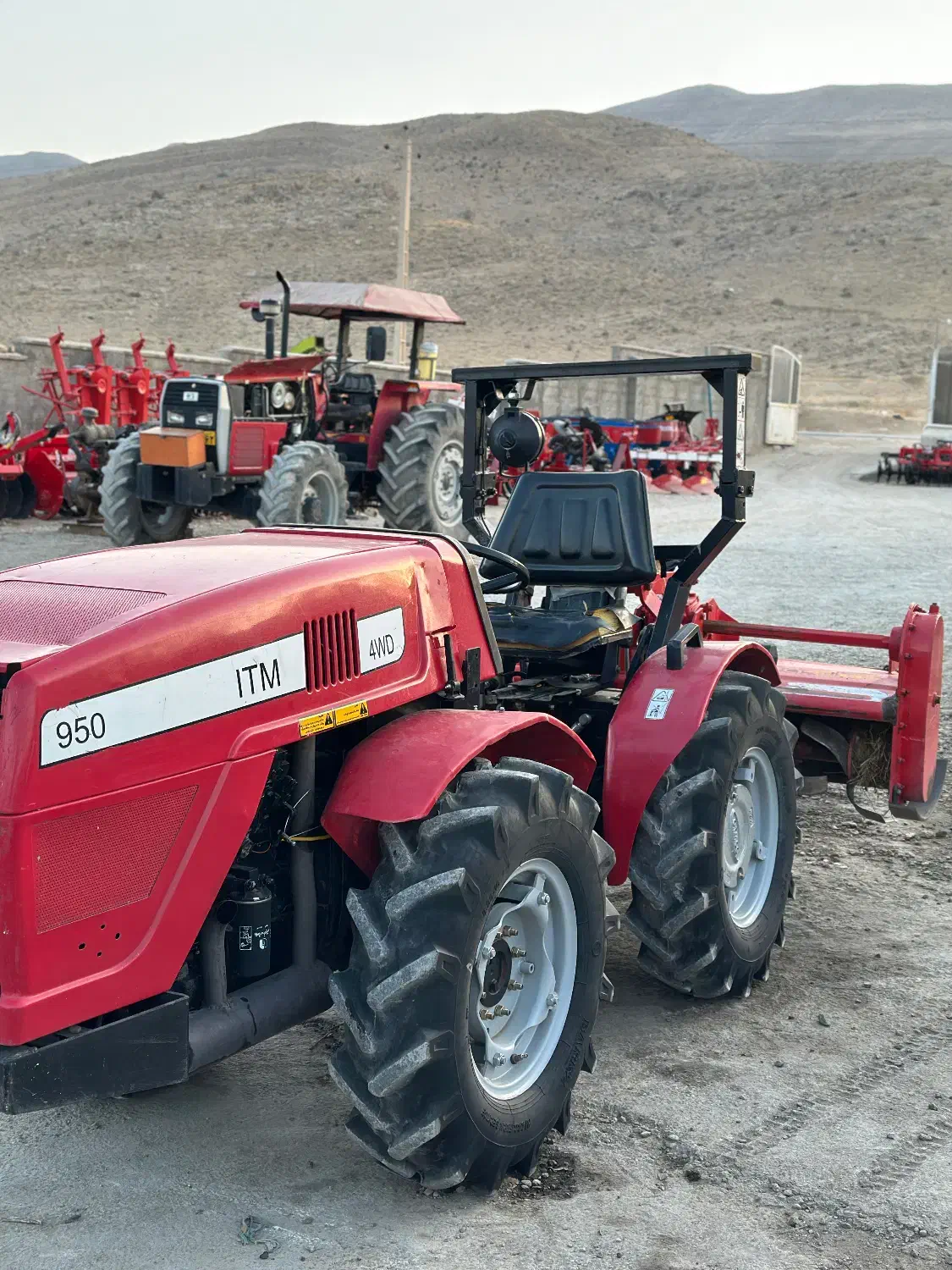 تراکتور باغی 950|خودرو سنگین|بیضا, |دیوار