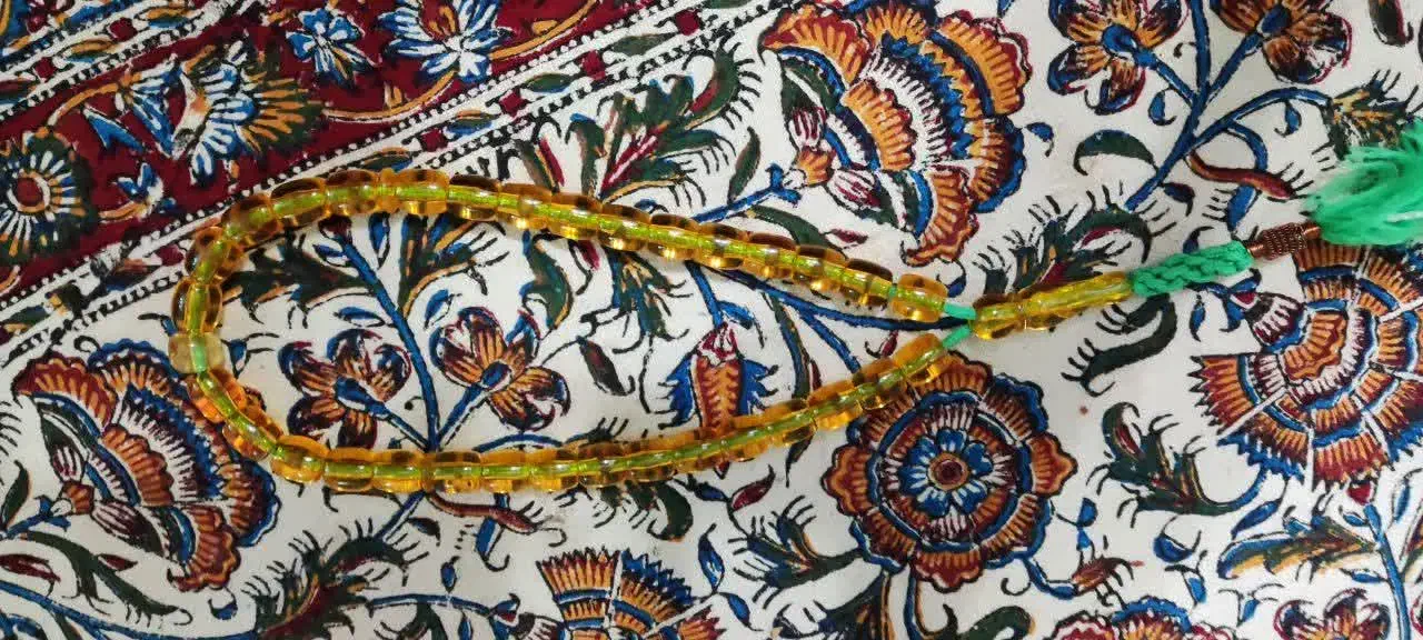 تسبیح سندلوس قدیمی المانی|کلکسیون اشیاء عتیقه|لاهیجان, لیالستان|دیوار