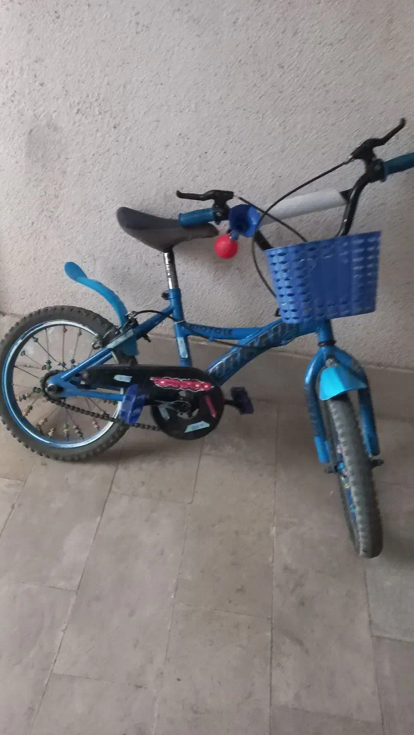 دوچرخه ۱۶|دوچرخه، اسکیت، اسکوتر|پرند, فاز ۶|دیوار