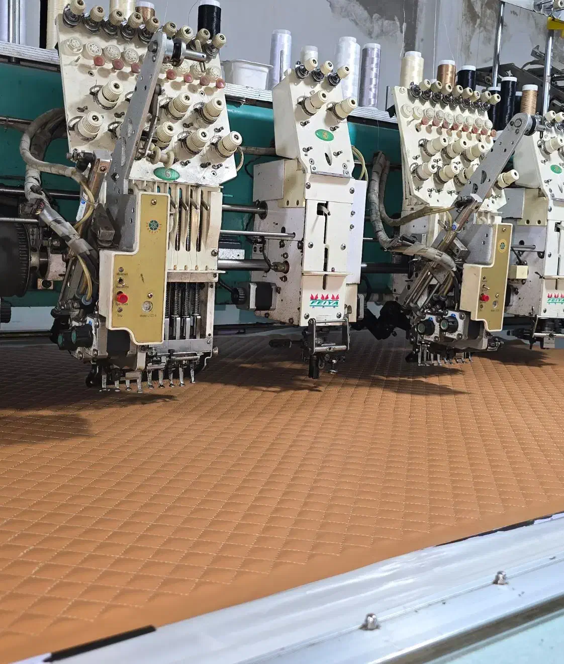 دستگاه گلدوزی 12کله|ماشینآلات صنعتی|تهران, اتابک|دیوار