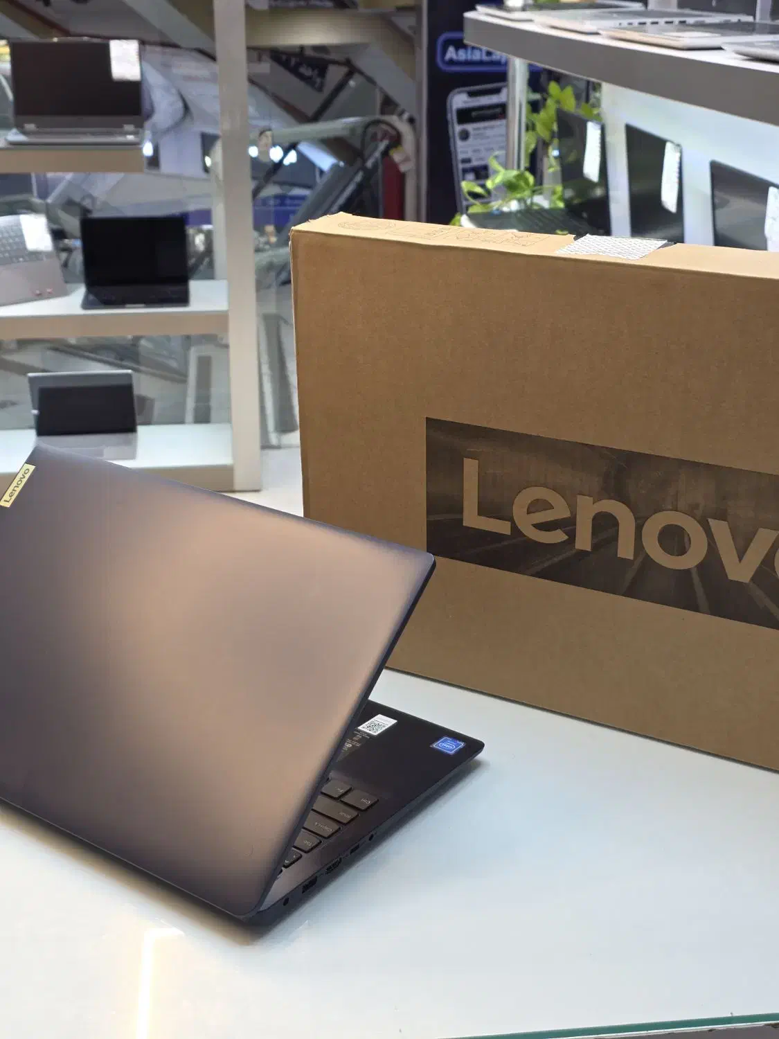 لنوو درحد نو Lenovo ideapad 1 با لوازم اصلی|رایانه همراه|مشهد, ارشاد|دیوار