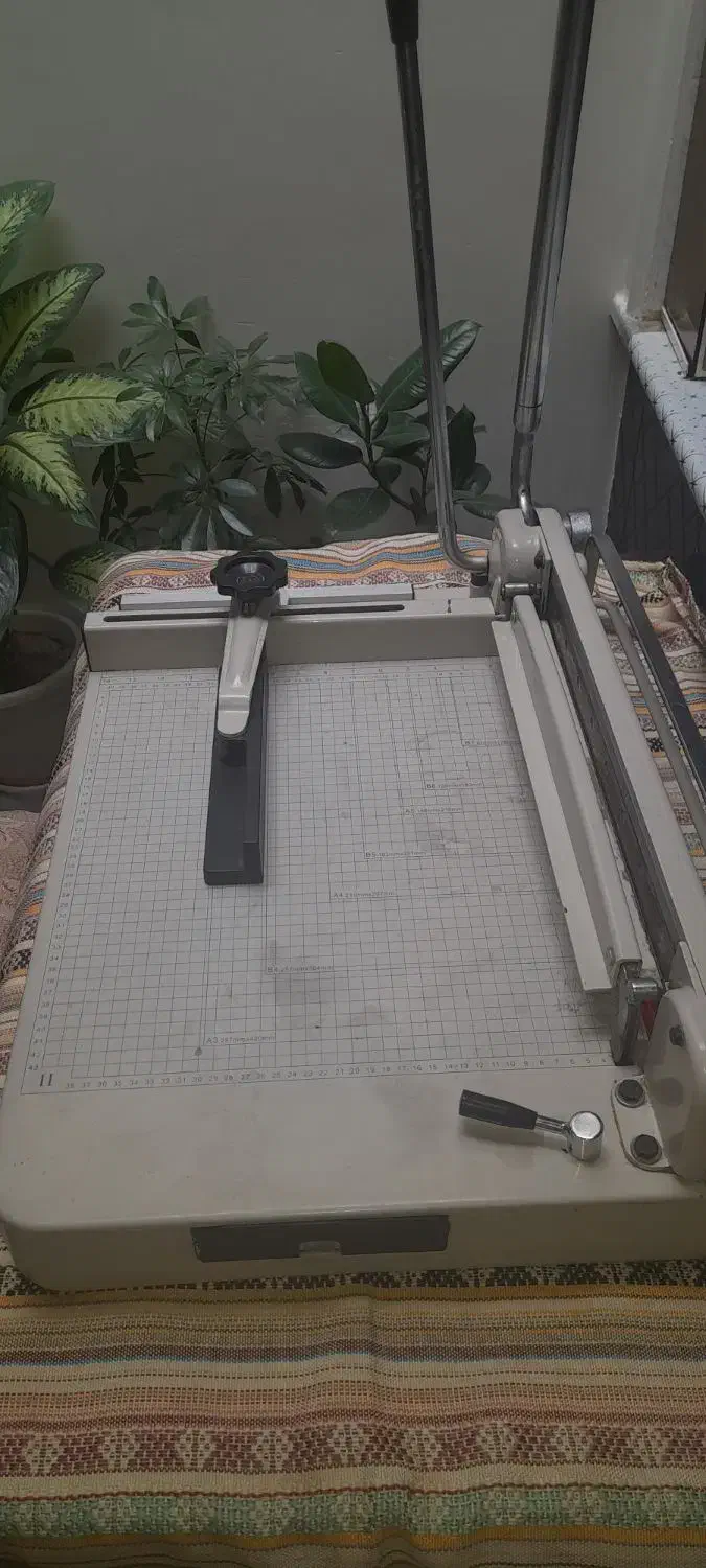 دستگاه برش کاغذ دستی کاتر گیوتین A3  مدل 868|لوازم التحریر|بروجرد, |دیوار