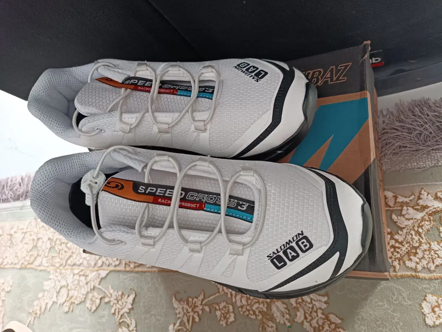 کفش اسپرت|کیف، کفش، کمربند|کنگاور, |دیوار