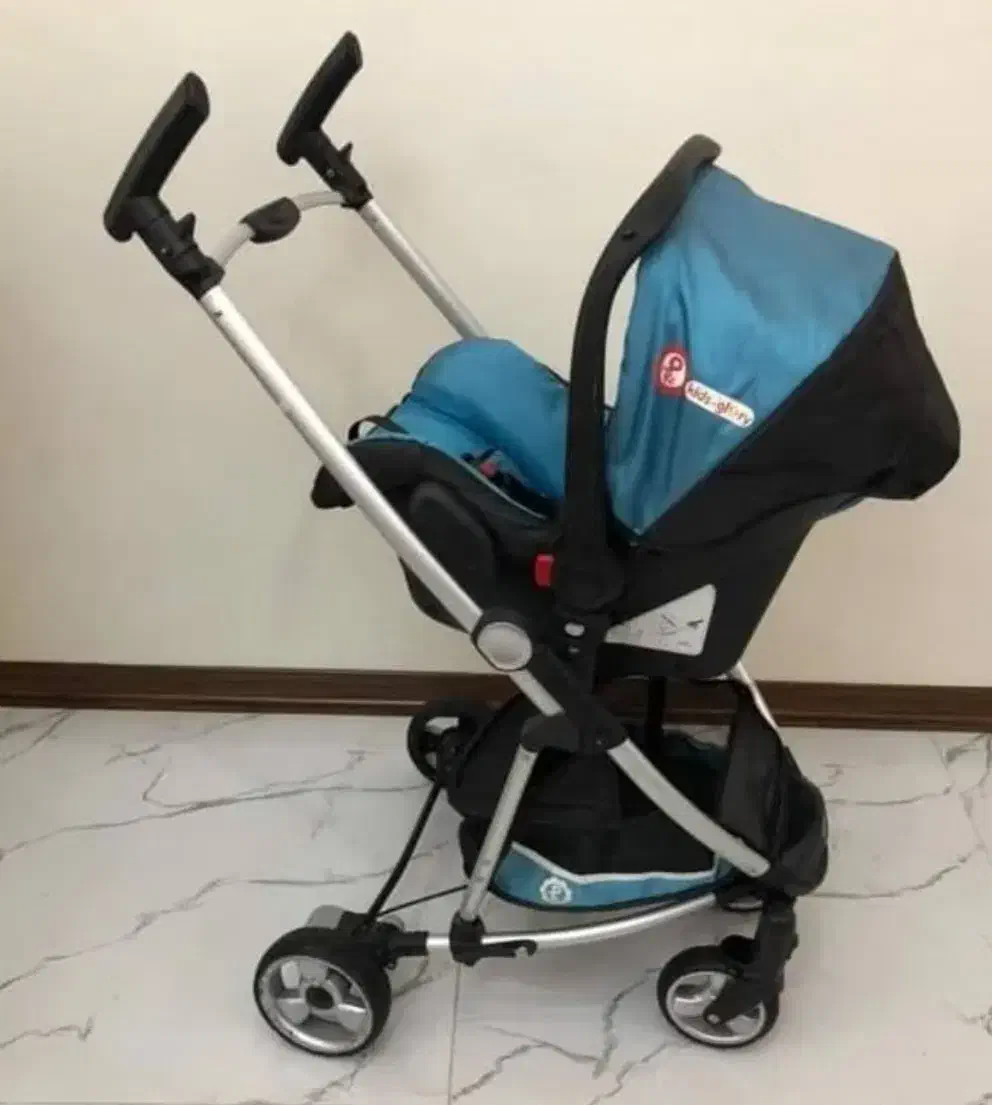 کالسکه کودک|کالسکه و لوازم جانبی|شهرکرد, |دیوار